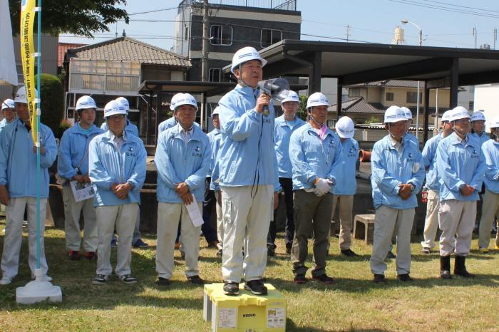 穂刈理事長開会あいさつ