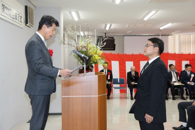 　　名古屋市上下水道局長賞  䯨 寿夫さん　　（宝工業㈱）