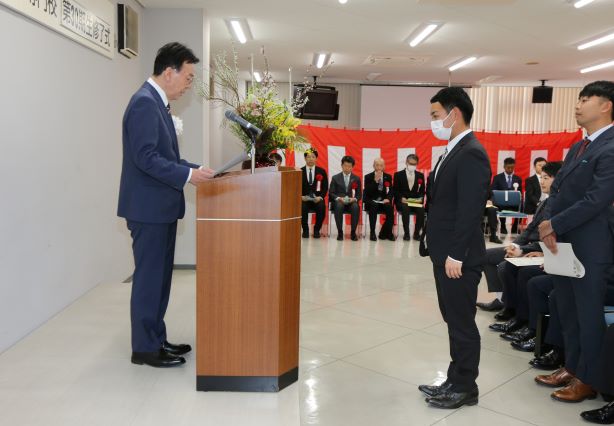 　　愛知県職業能力開発協会 会長賞　　　　　板倉 新之助さん（日新工業㈱）